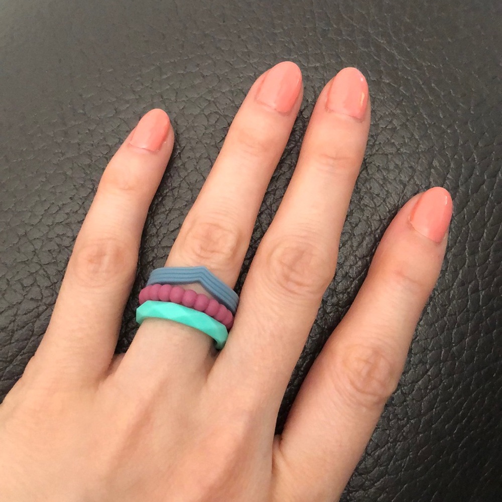 QALO Stackable Rings